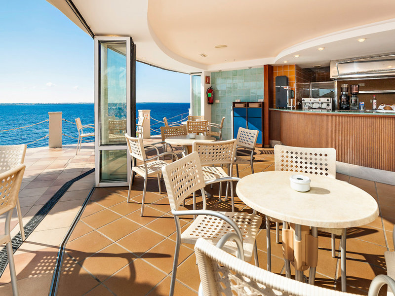 Globales Club Almirante Farragut 18