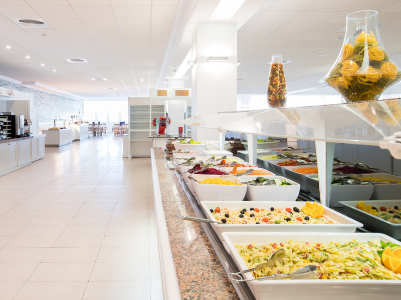 Globales Club Almirante Farragut 23