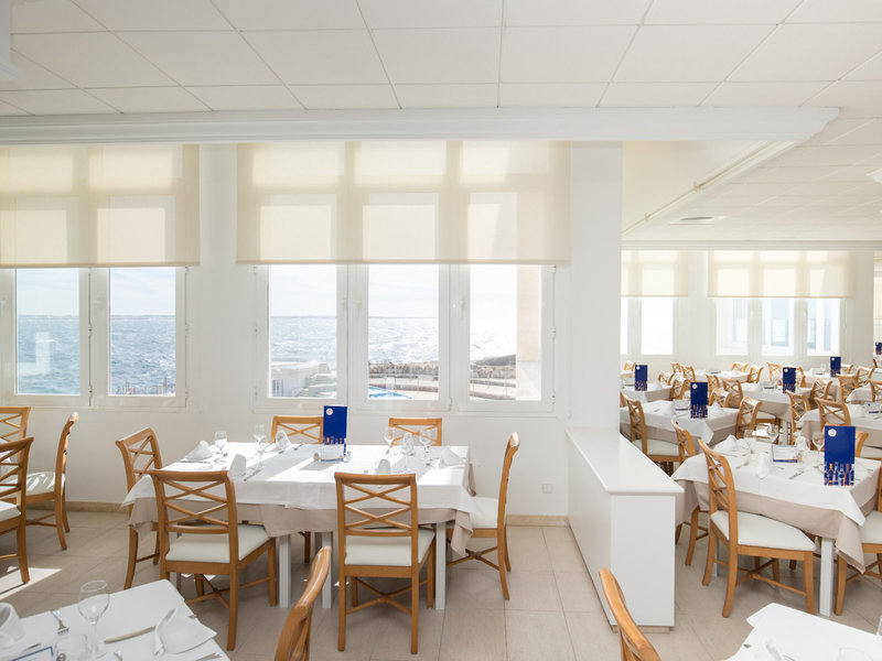 Globales Club Almirante Farragut 24