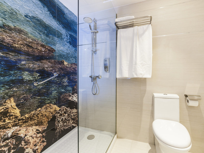 Globales Club Almirante Farragut 45