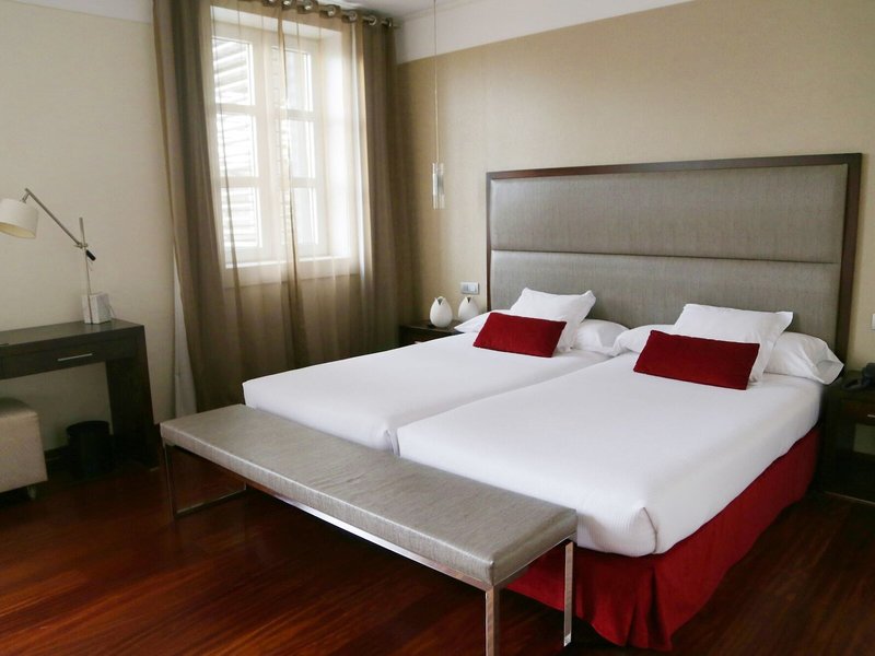 Hotel Compostela 38