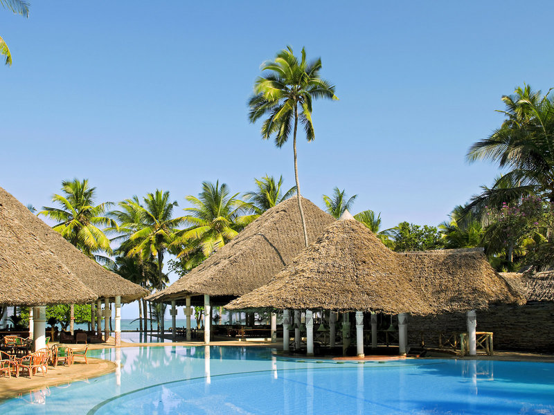 Neptune Village Beach Resort 3
