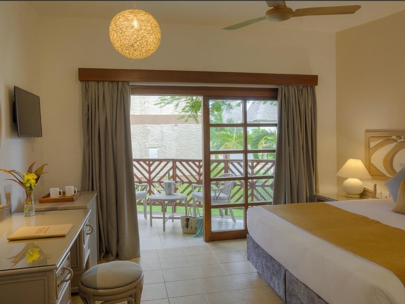 Neptune Village Beach Resort 20