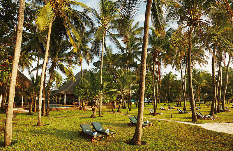 Neptune Village Beach Resort & Spa 23