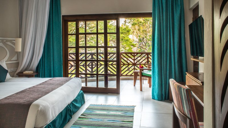 Neptune Village Beach Resort 3