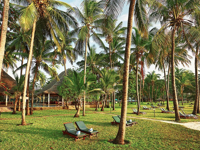 Neptune Village Beach Resort 6