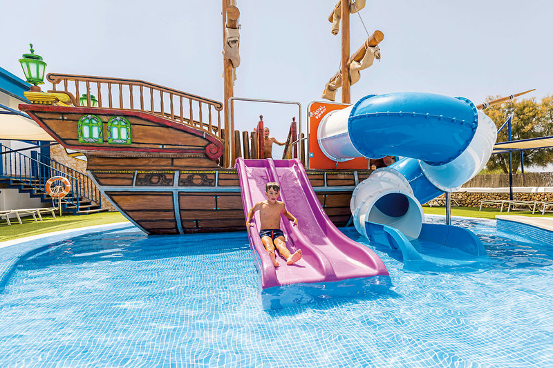 Royal Son Bou Family Club 17