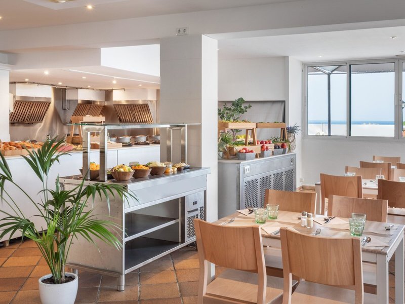 Sol Milanos & Pinguinos Club 17