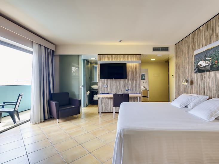 Occidental Menorca 3