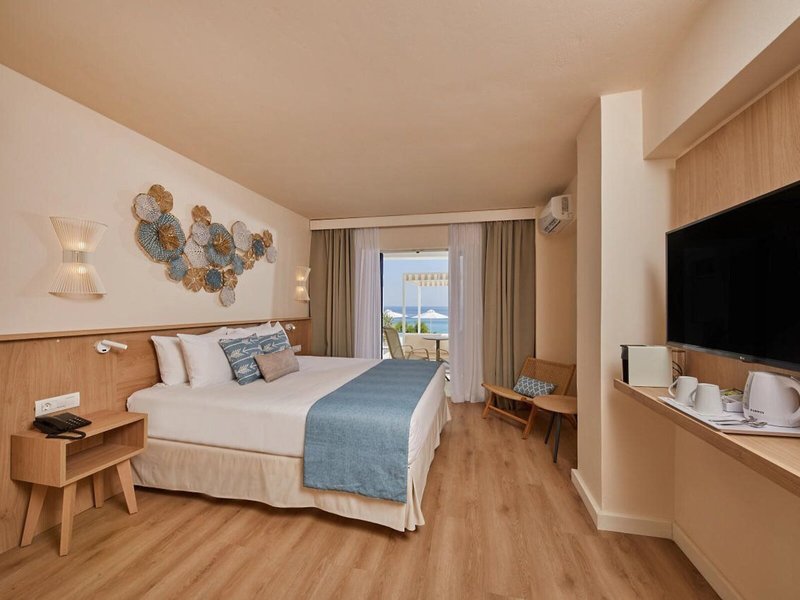 AluaSun Far Menorca 38