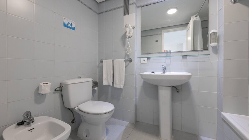 BlueSea Lagos De Cesar 19