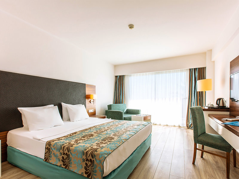 Palm Wings Beach Resort & Spa Kusadasi 12 - Room Example