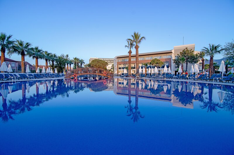 Palm Wings Beach Resort & Spa Kusadasi 22 - Outdoor Pool
