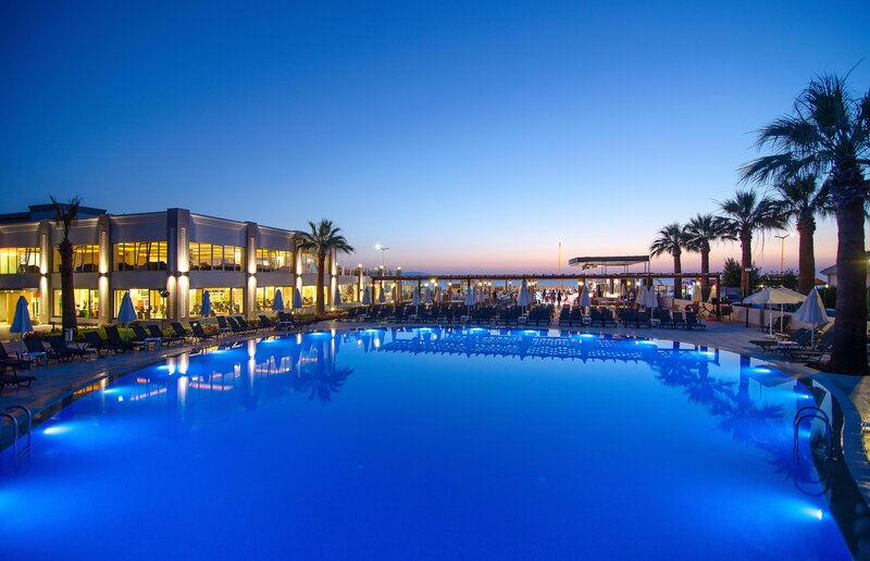 Palm Wings Beach Resort & Spa Kusadasi 23 - Outdoor Pool