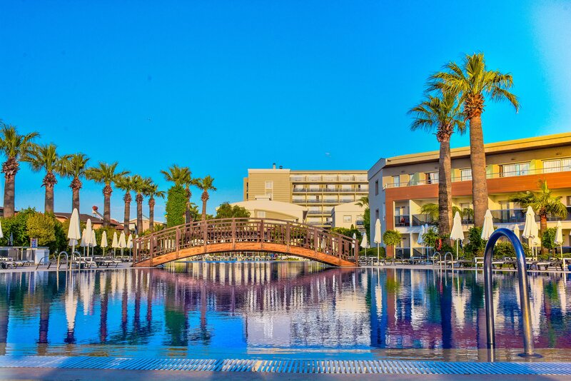 Palm Wings Beach Resort & Spa Kusadasi 24 - Outdoor Pool