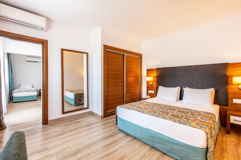 Palm Wings Beach Resort & Spa Kusadasi 37 - Room Example