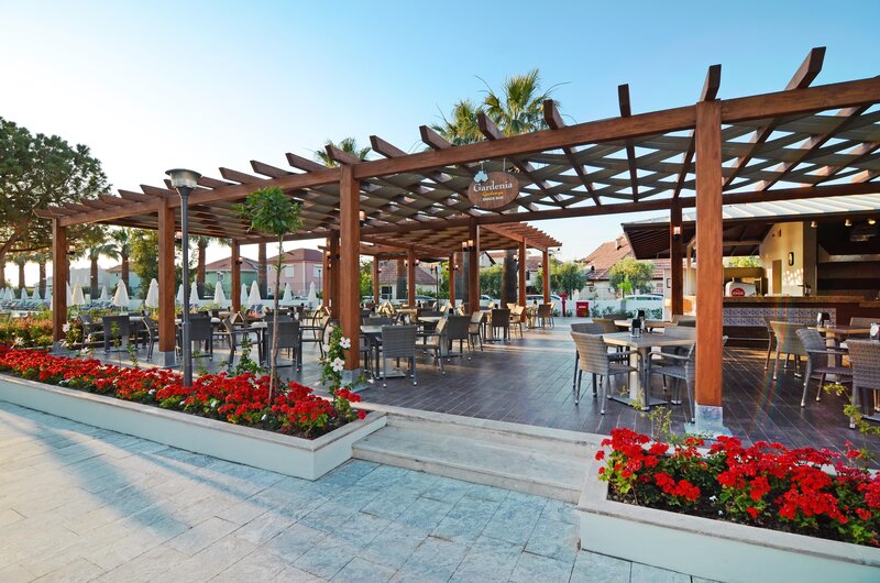 Palm Wings Beach Resort & Spa Kusadasi 65 - Outdoor Pool
