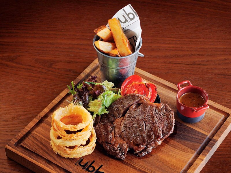 Mövenpick Hotel Jumeirah Lakes Towers 19