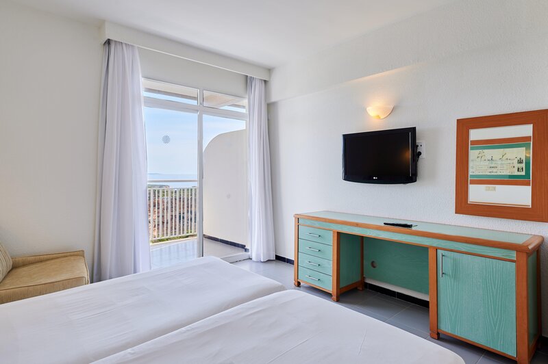 AluaSun Cala Antena 64