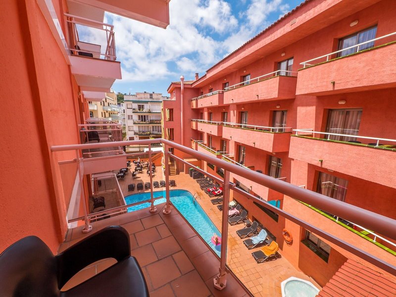 Tossa Beach & Tossa Center 7