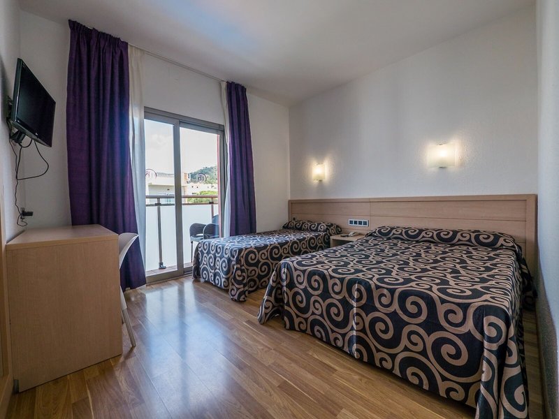 Tossa Beach & Tossa Center 32