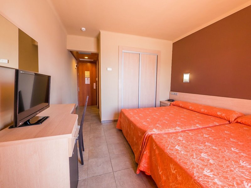 Tossa Beach & Tossa Center 34