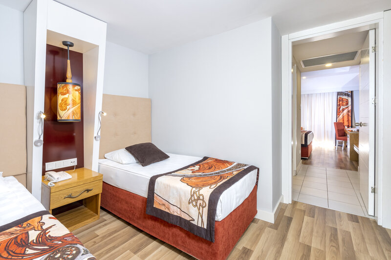 Orange Palace Hotel 10