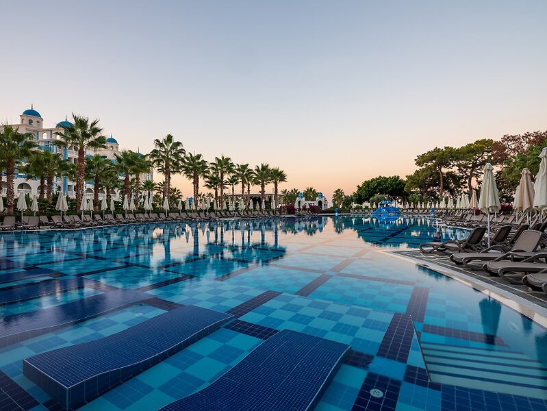 Rubi Platinum Spa Resort & Suites 8
