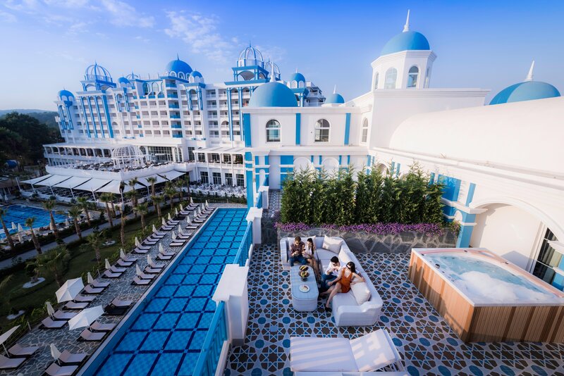 Rubi Platinum Spa Resort & Suites 101