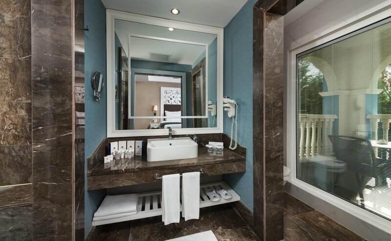 Rubi Platinum Spa Resort & Suites 145