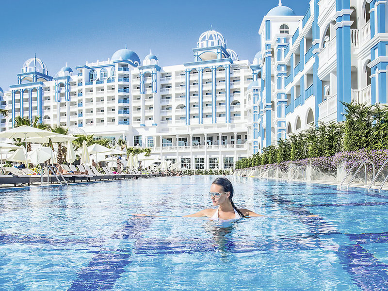 Rubi Platinum Spa Resort & Suites 9