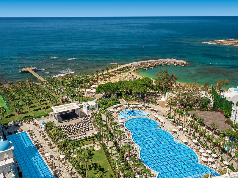 Rubi Platinum Spa Resort & Suites 11