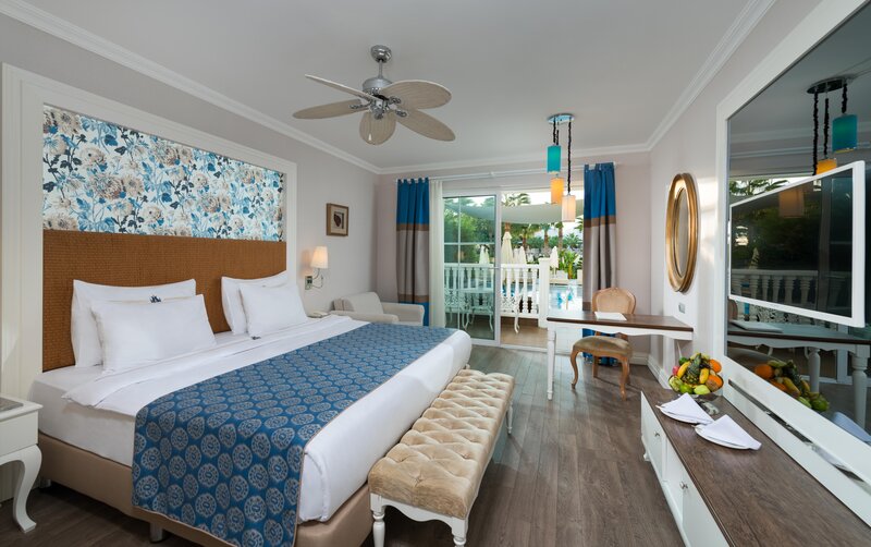 Rubi Platinum Spa Resort & Suites 100