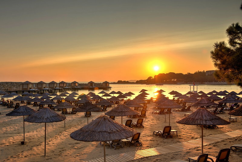 Rubi Platinum Spa Resort & Suites 80