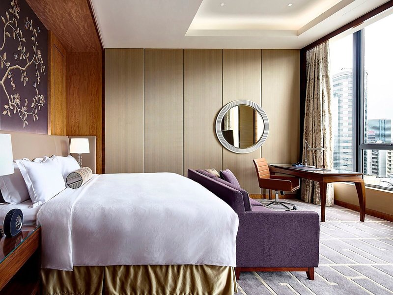 The Royal Garden Kowloon 23 - Room Example