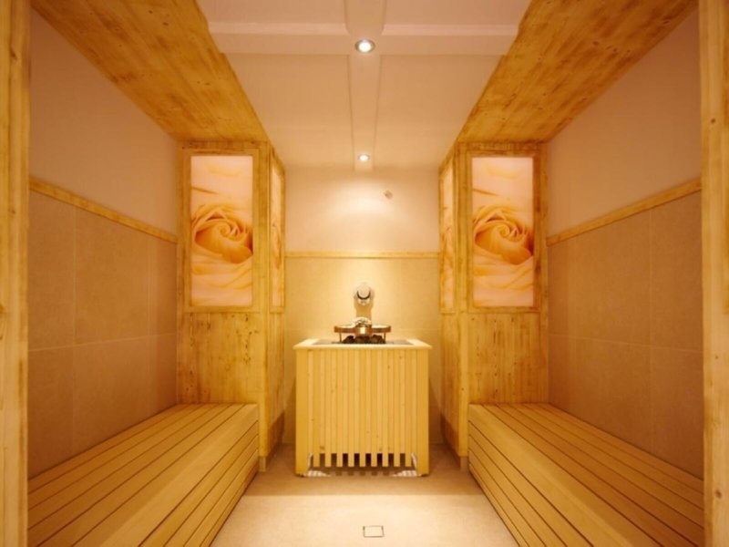 The Royal Garden Kowloon 20