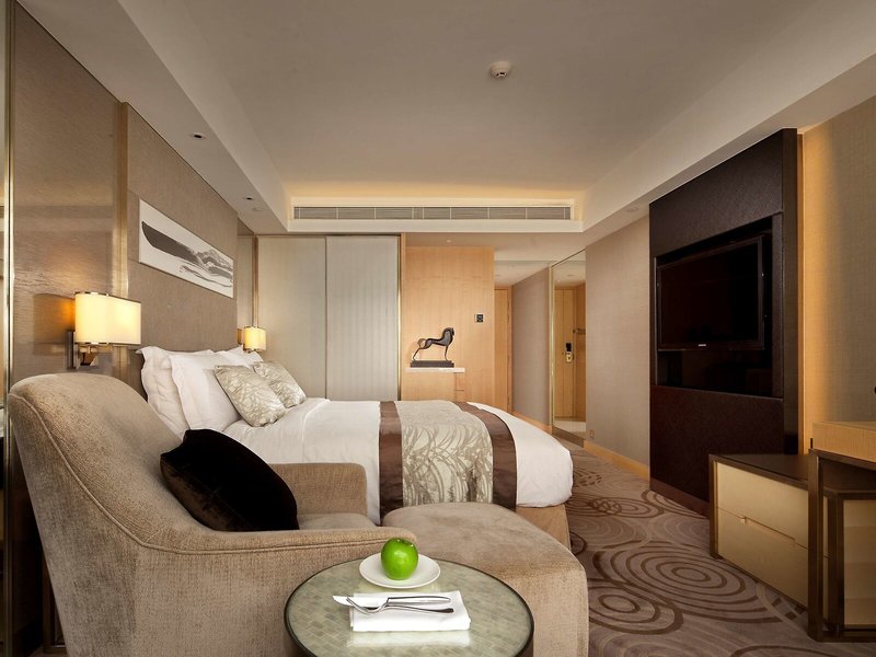 The Royal Garden Kowloon 33