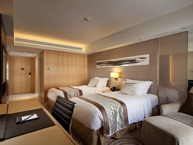 The Royal Garden Kowloon 34