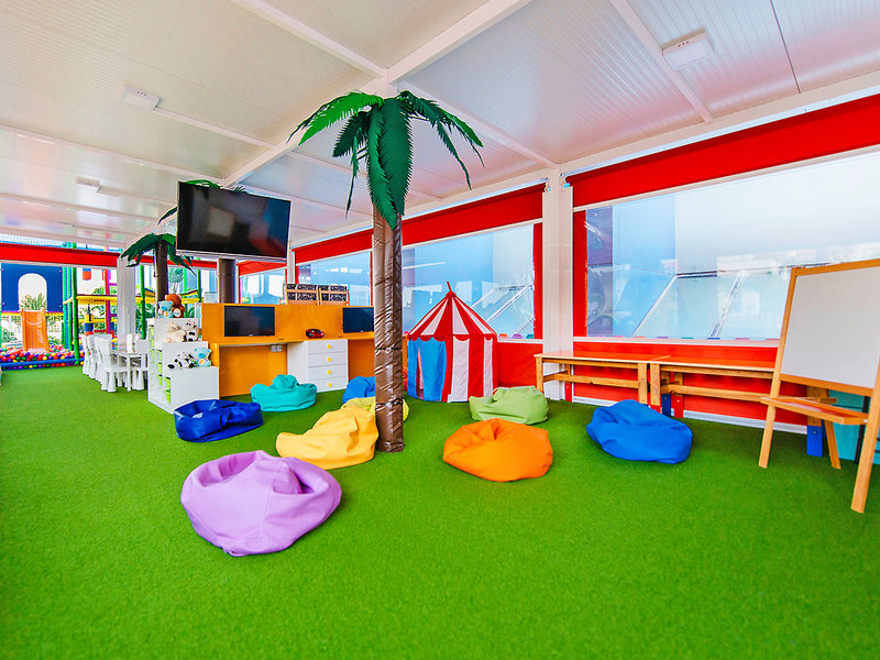 Paradise Park Fun Lifestyle Hotel 20