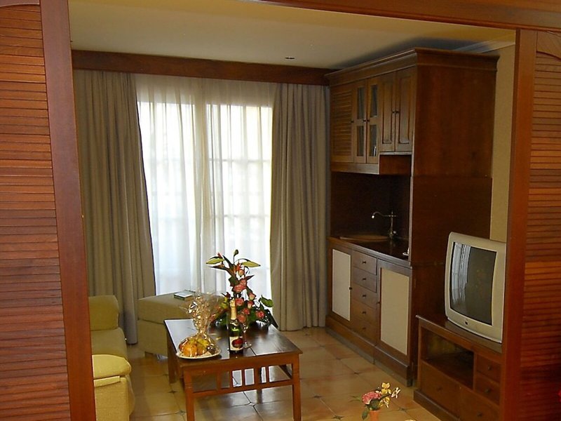 Paradise Park Fun Lifestyle Hotel 50