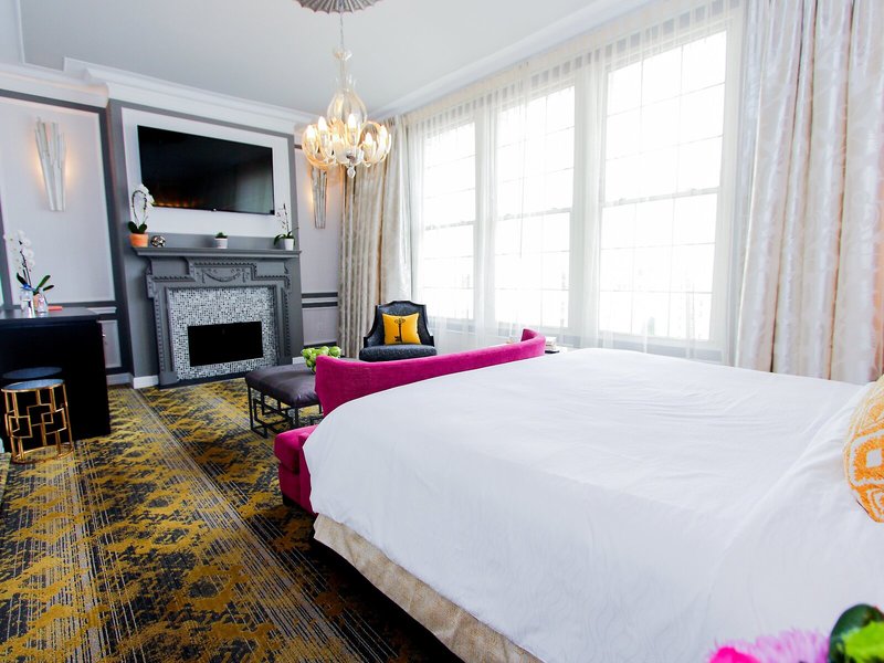 The Churchill Hotel Near Embassy Row 34