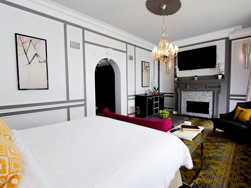 The Churchill Hotel Near Embassy Row 39