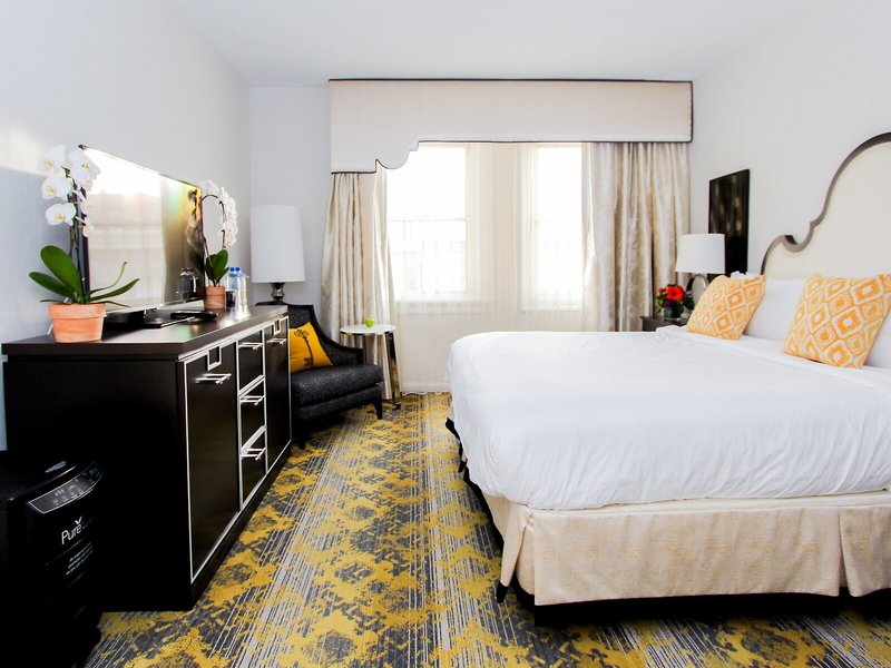 The Churchill Hotel Near Embassy Row 41
