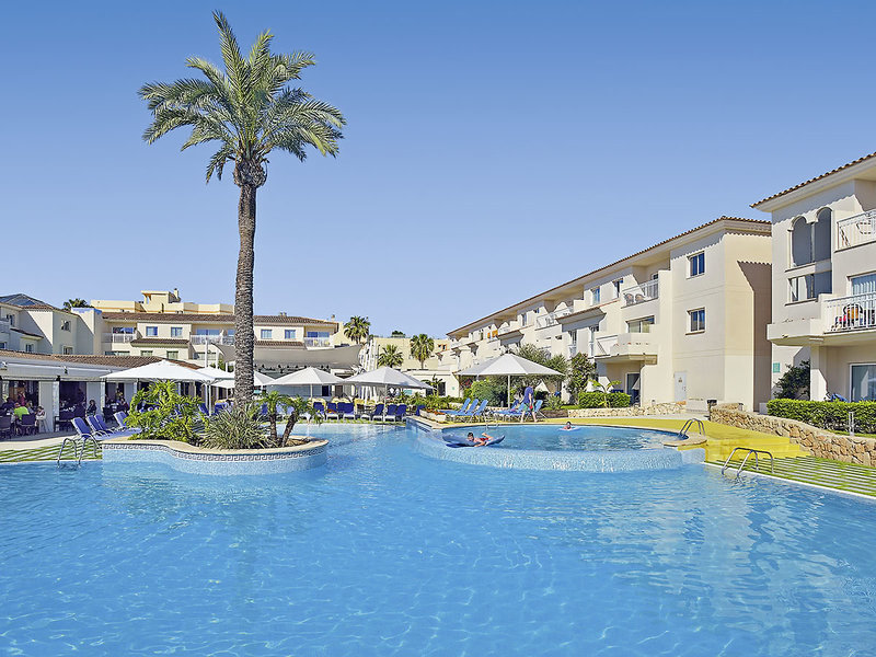 Isla de Cabrera Aparthotel & Hotel 1