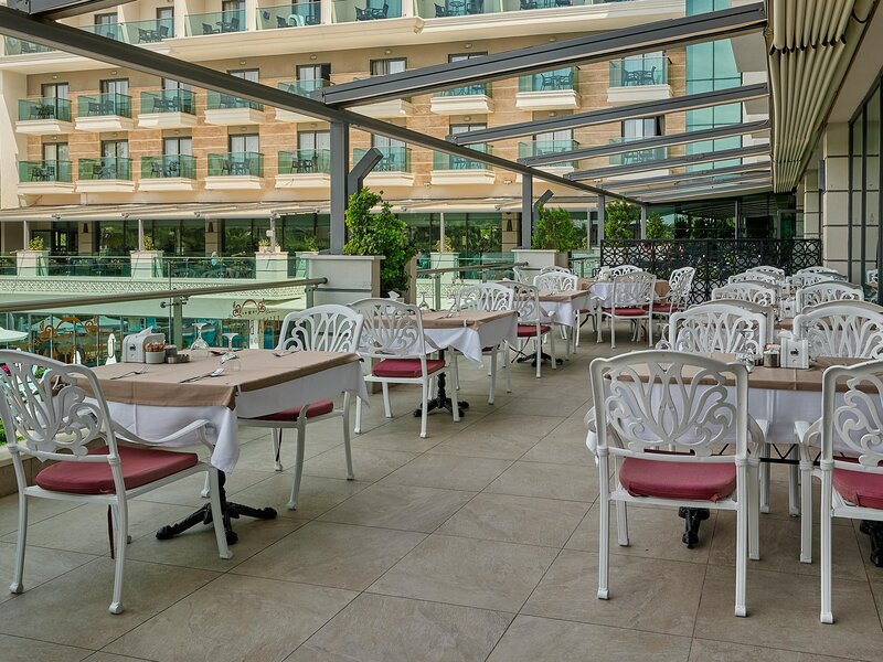 Luna Blanca Resort & Spa 85