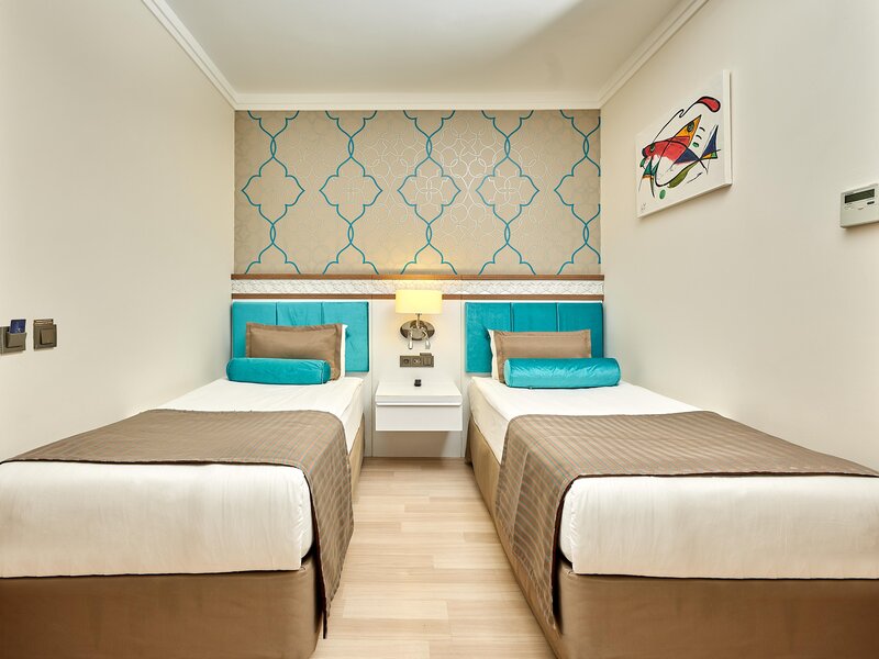 Luna Blanca Resort & Spa 12