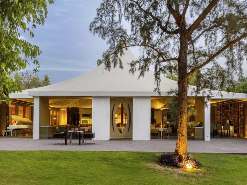 The Roseate New Delhi 4