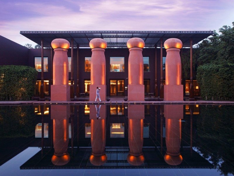 The Roseate New Delhi 8