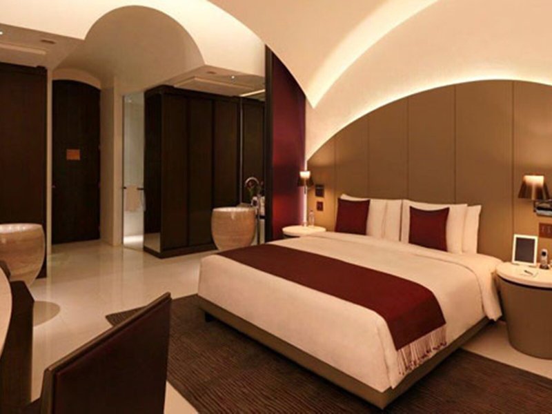 The Roseate New Delhi 24