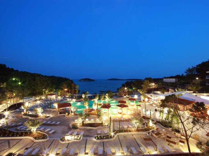 Amfora Grand Beach Resort 4